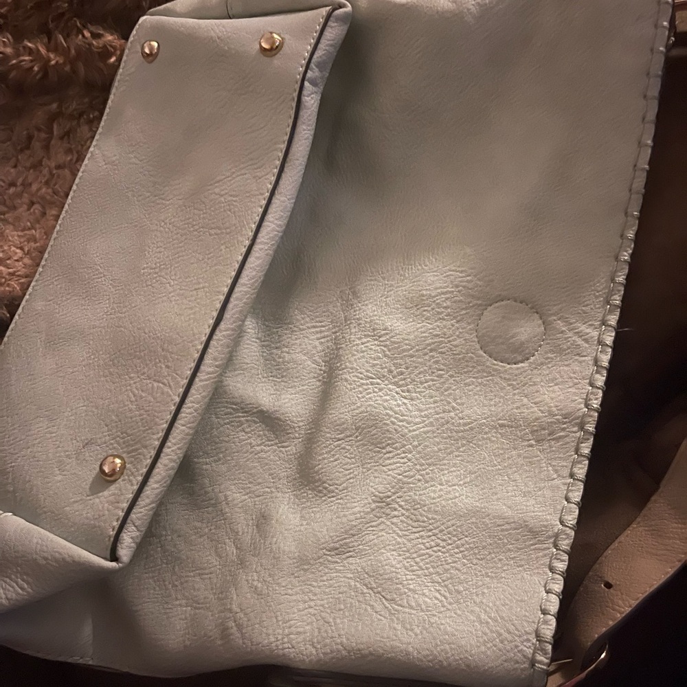 Lovely ash blue Jen&Co tote.
